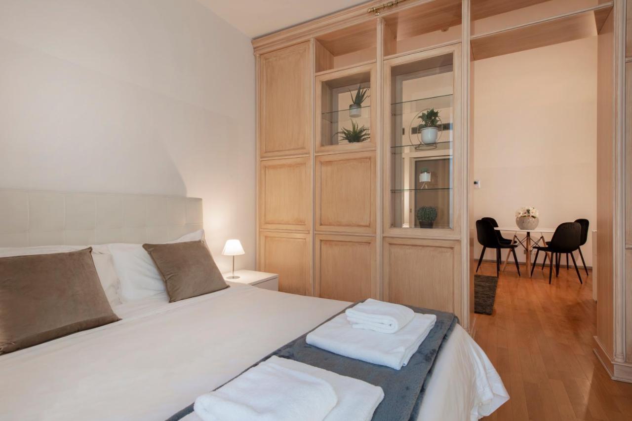 Milan Royal Suites - Centro Duomo Buitenkant foto