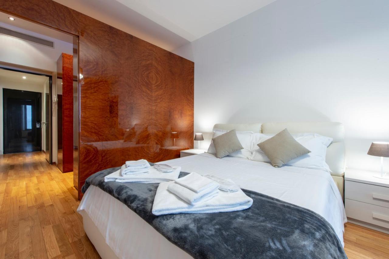 Milan Royal Suites - Centro Duomo Buitenkant foto