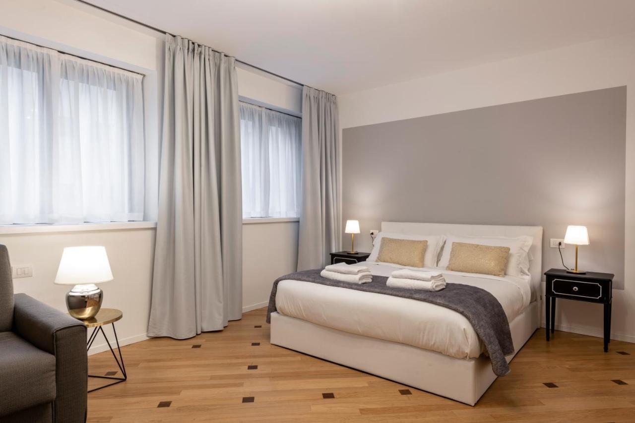 Milan Royal Suites - Centro Duomo Buitenkant foto