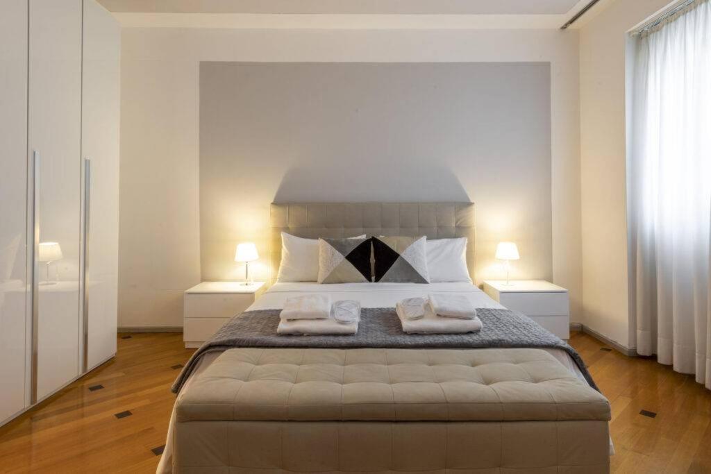 Milan Royal Suites - Centro Duomo Buitenkant foto
