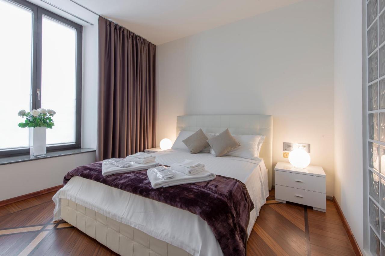 Milan Royal Suites - Centro Duomo Buitenkant foto